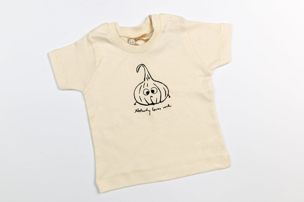 Baby T-Shirt aus Bio Baumwolle mit niedlichem Knoblauch Aufdruck