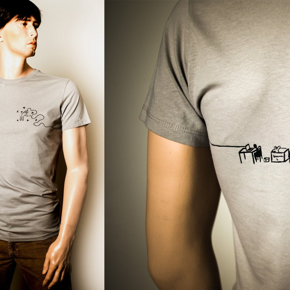 Astronaut im Weltall T-Shirt FAIR WEAR für Männer Farbe Stone und schwarz - Stars and Spaceman von naaknaak aus Biobaumwolle