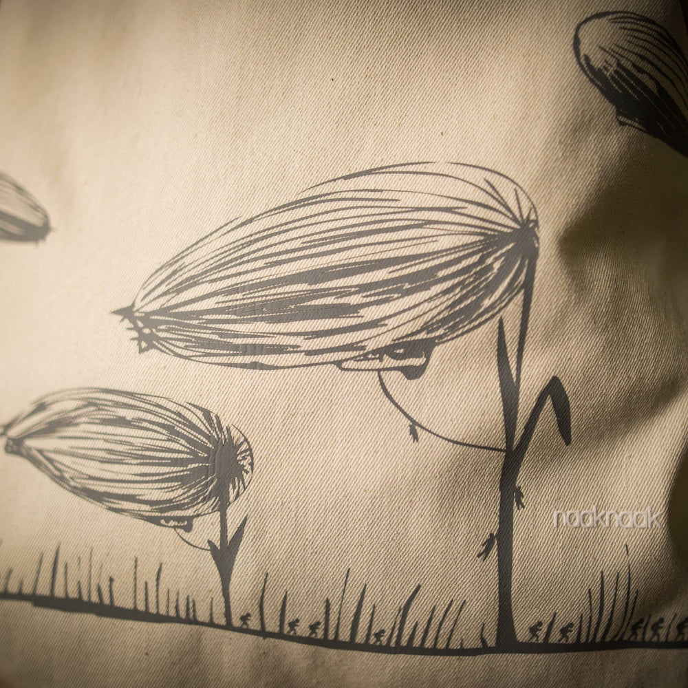
                  
                    Blumen Zeppelin Einkaufstasche / Zeppelin Jutebeutel natur - grau bedruckter Beutel -  Toll für den Strand oder Sommer von naaknaak
                  
                