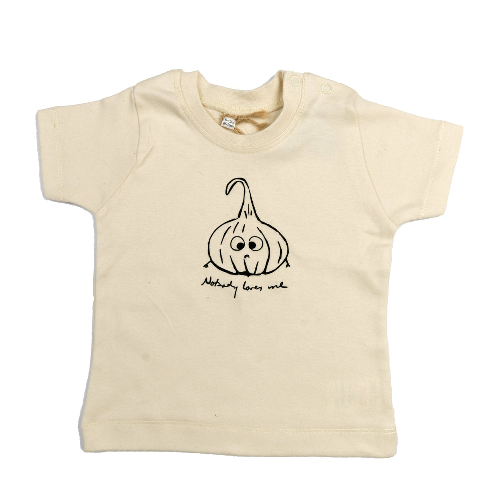 
                  
                    Baby T-Shirt aus Bio Baumwolle mit niedlichem Knoblauch Aufdruck
                  
                