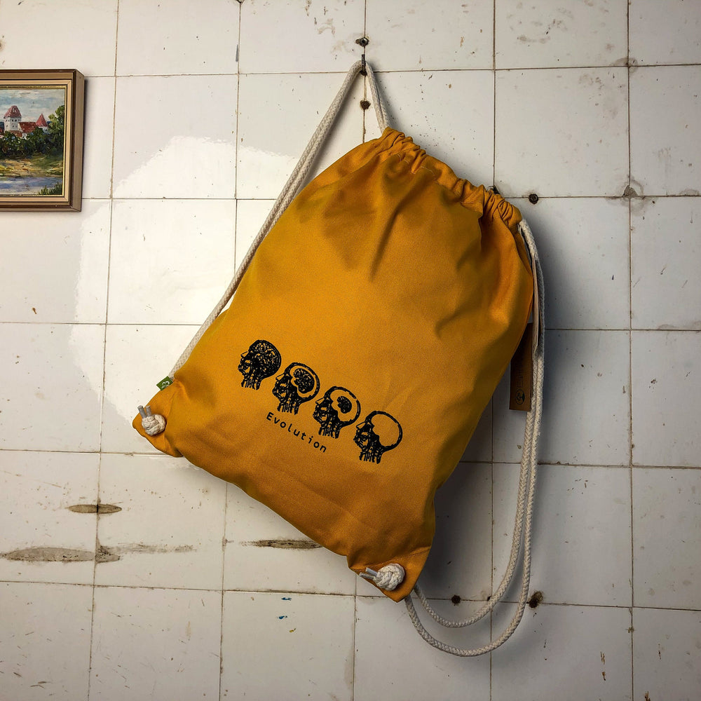
                  
                    Gelber Turnbeutel / Rucksack mit schwarzem Evolution Aufdruck, Gehirne , Geschenk für Studentent auch in anderen Farben
                  
                