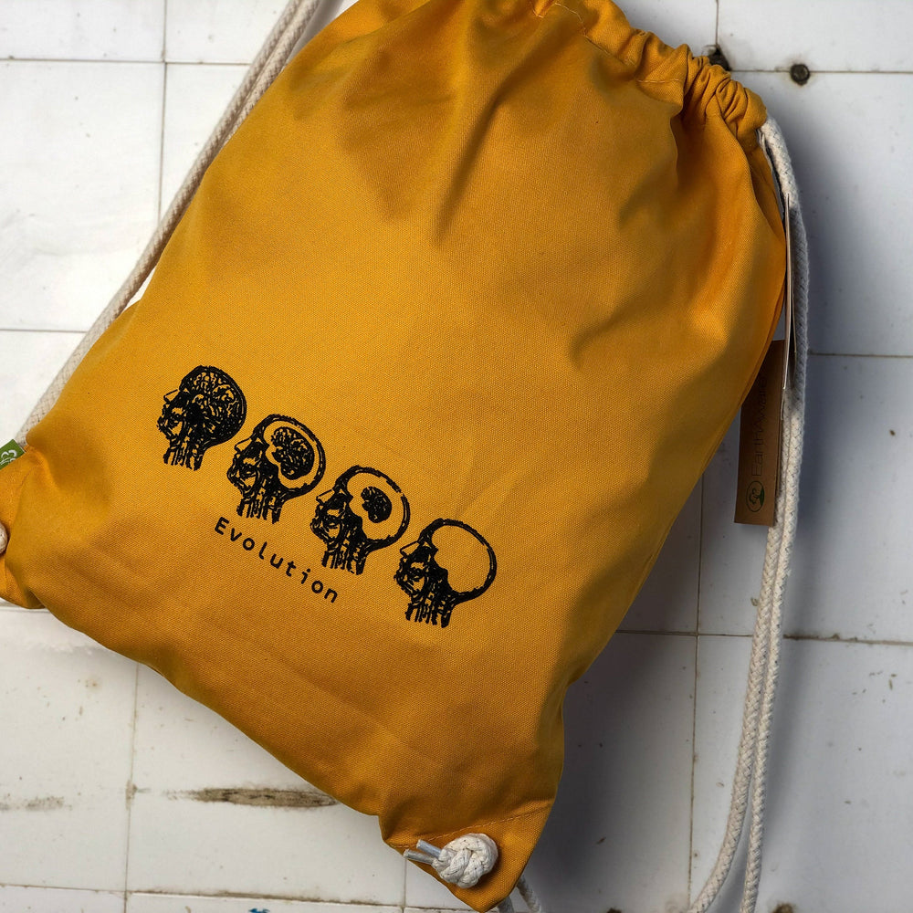
                  
                    Gelber Turnbeutel / Rucksack mit schwarzem Evolution Aufdruck, Gehirne , Geschenk für Studentent auch in anderen Farben
                  
                