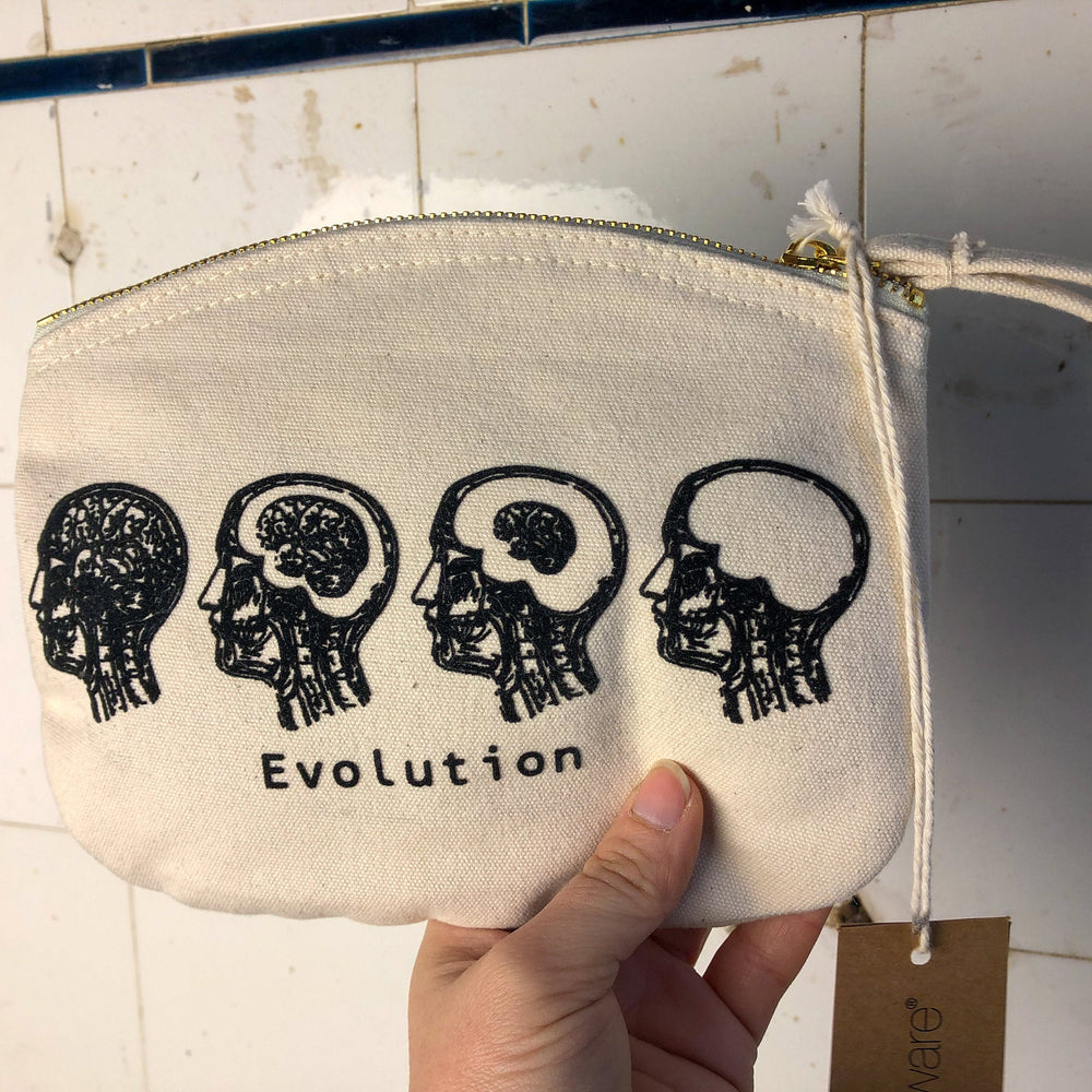 
                  
                    Evolution Kosmetiktasche, Schminktasche, Stiftemäppchen, MakeUp Etui mit Reissverschluss in beige natur aus Biobaumwolle
                  
                