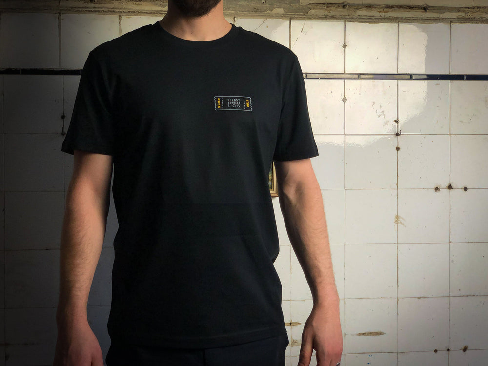 
            
                Load image into Gallery viewer, Selbstbewusstlos Männer T-Shirt Bio Shirt schwarz mit lustigem Druck Motiv aus Flock Humor Shirt + weitere Farben
            
        
